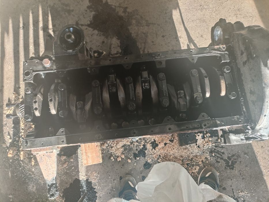 Продам двигатель ман в разборе