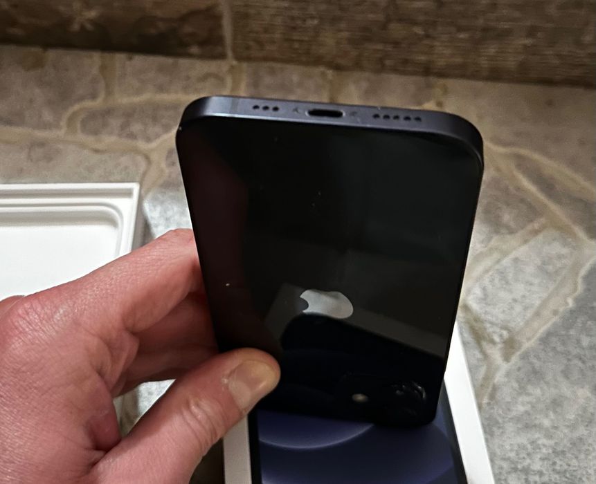 iPhone 12 Black 64GB