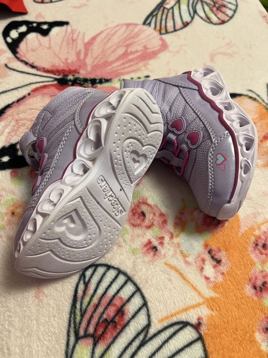 Sketchers 23 mov cu luminii