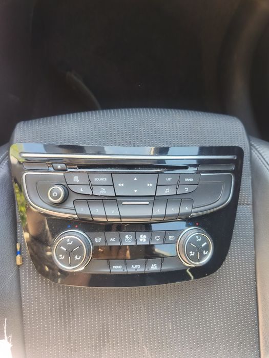 Panou Modul Unitate Navigatie Comenzi Climatronic Peugeot 508  2010-2018 hybrid