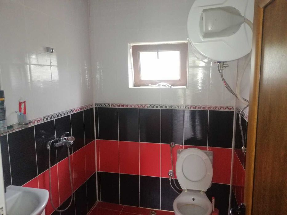 Къща в Индустриална зона, с.Руец