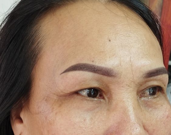 Перманентный макияж бровей и Губ и ламинатция ресниц и бровей