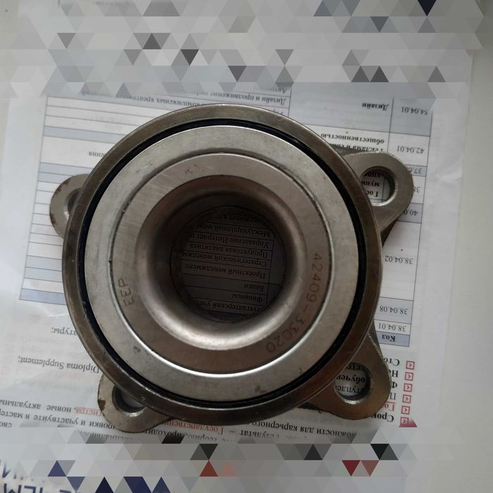 Запчасти на Toyota Carina E.