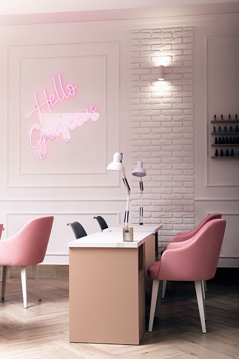 Аренда маникюрного стола