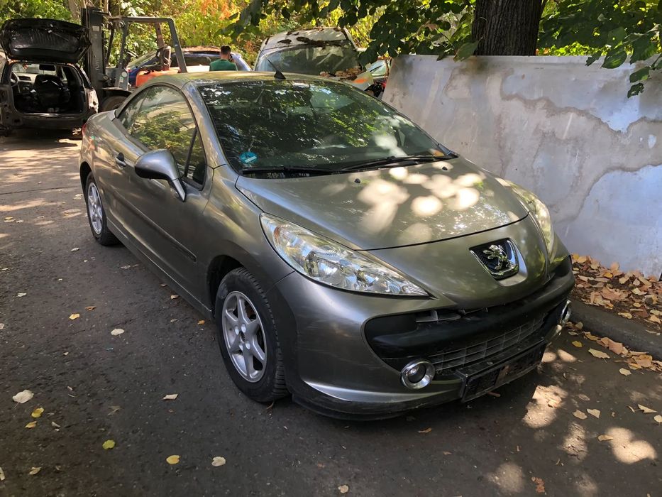 Dezmembrez Peugeot 207 CC gri argintiu 2007