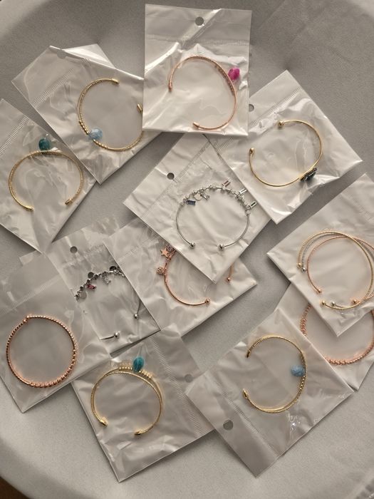 Гривни , колиета, пръстени