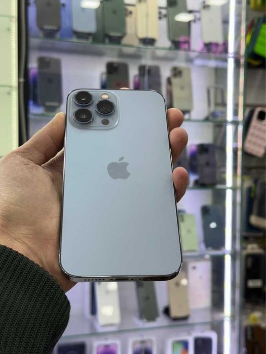 Iphone 13 pro.             .