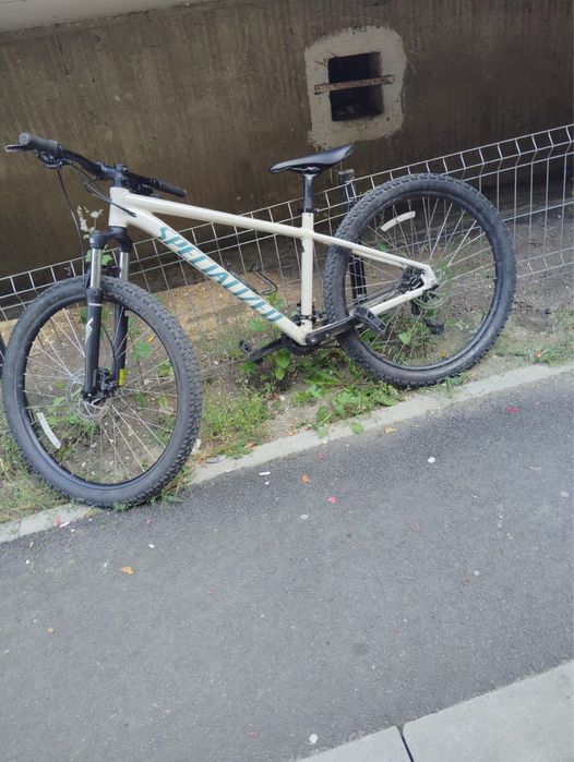 Vand bicicleta in stare foarte buna
