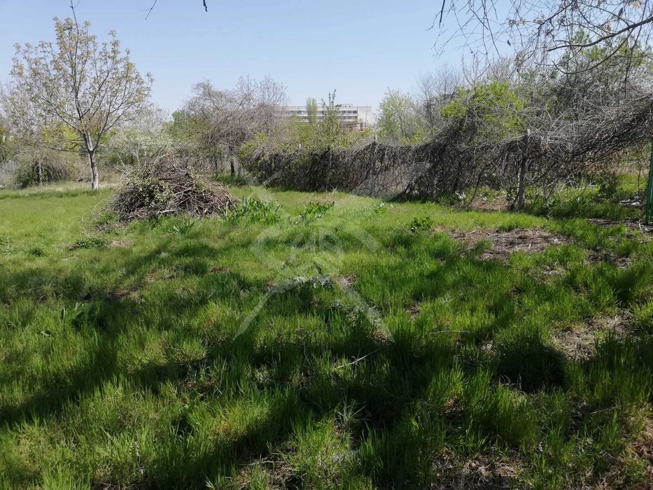 Парцел в Коматево 84405