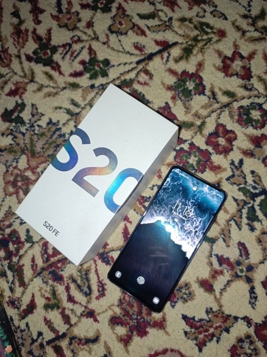 Samsung s20Fe ideal telefon karobka dakument 128/6