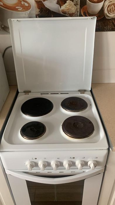 Плита с духовкой все работает