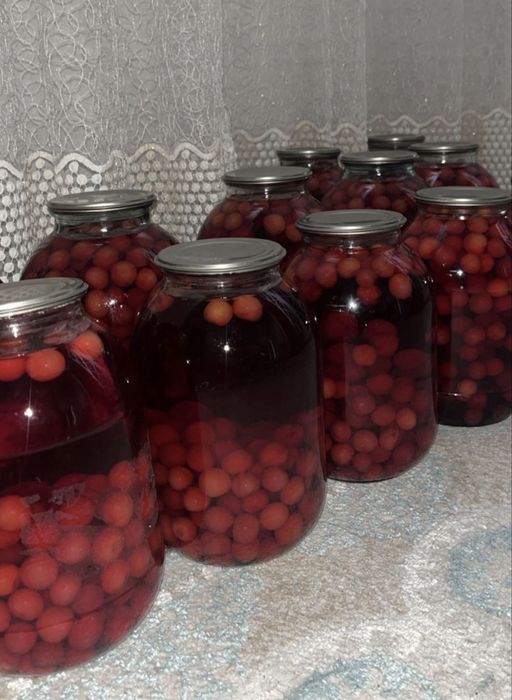 Продам домашние заготовки,компоты.