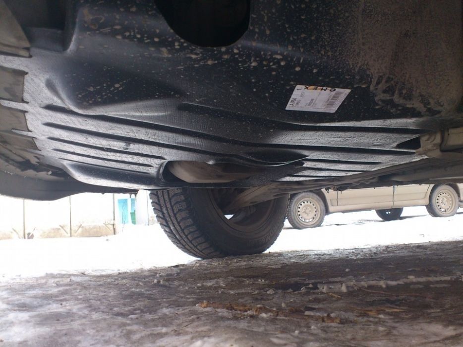 Пыльник под двигатель на все авто