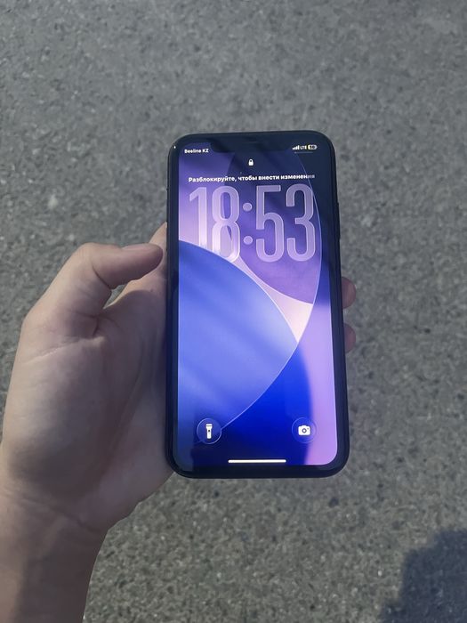 iPhone11 пордам за 100к