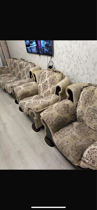 Диван и 2 кресла