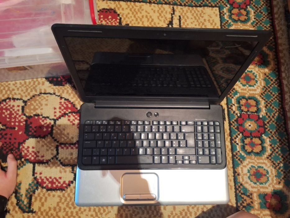 Vand Laptop compaq CQ61 Pt piese Havarna • OLX.ro