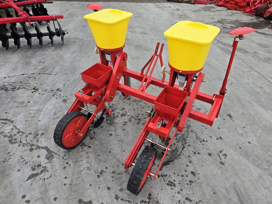 Semanatoare mecanica de porumb 2 randuri