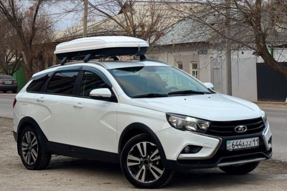 Автобокс почти новый