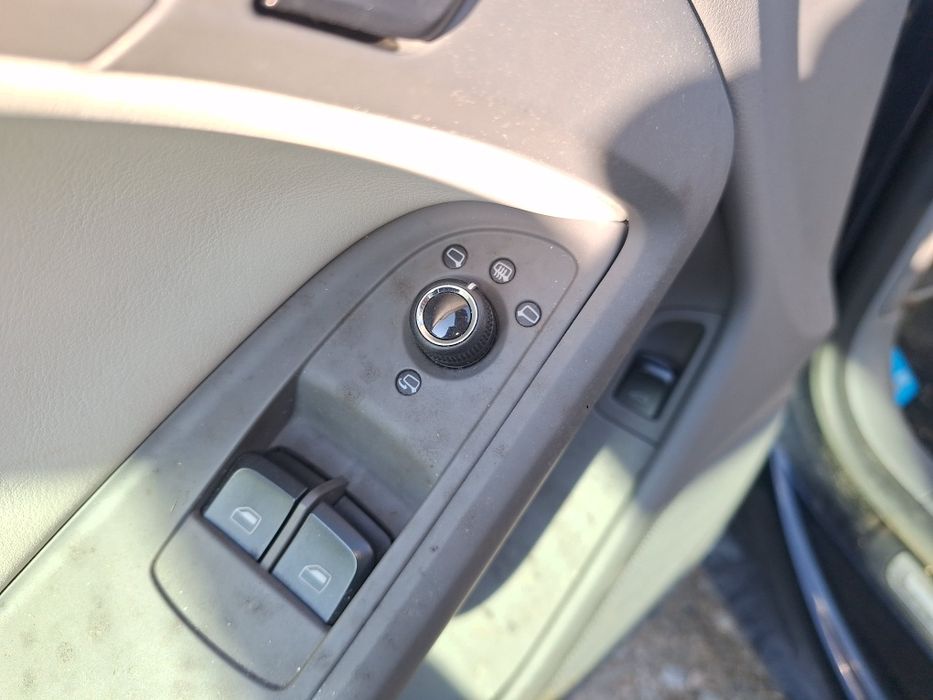 Dezmembrez Audi A5 motor 2.7 cod motor CGKA 190 cp cod culoare LZ5A