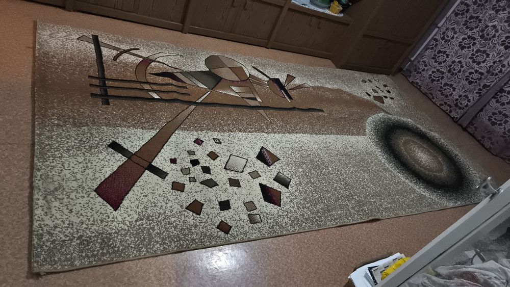 Продам палас 2*4