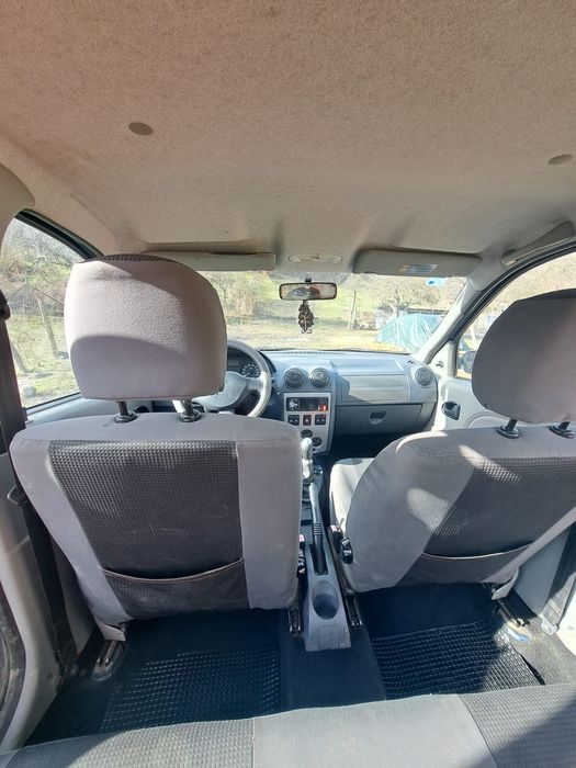 Vând Dacia Logan 1.4MPI