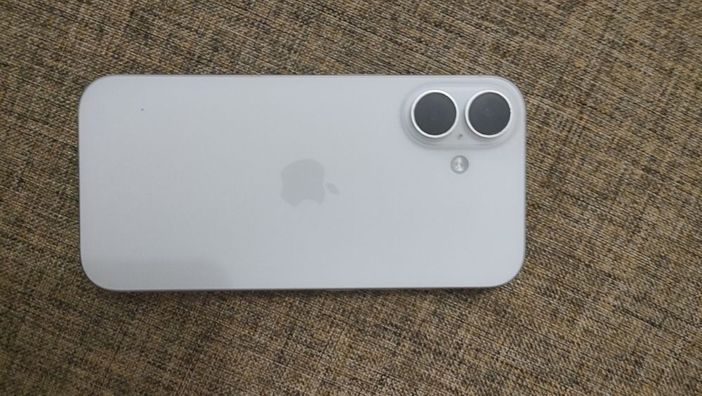 Айфон 16 продам.