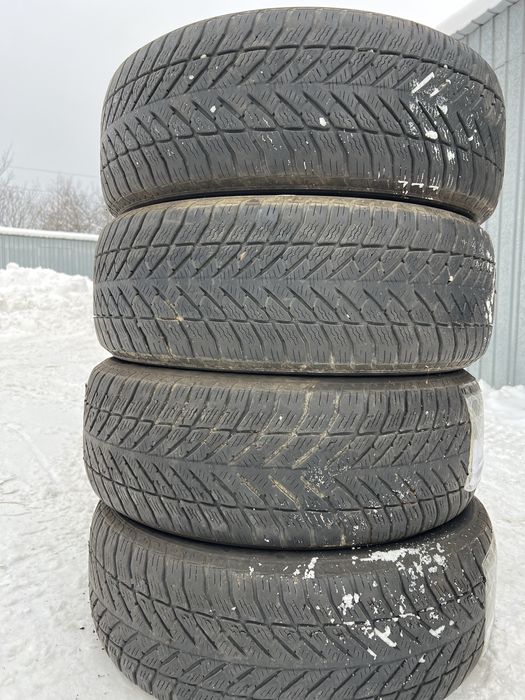 Vand anvelope iarna 245/65R17