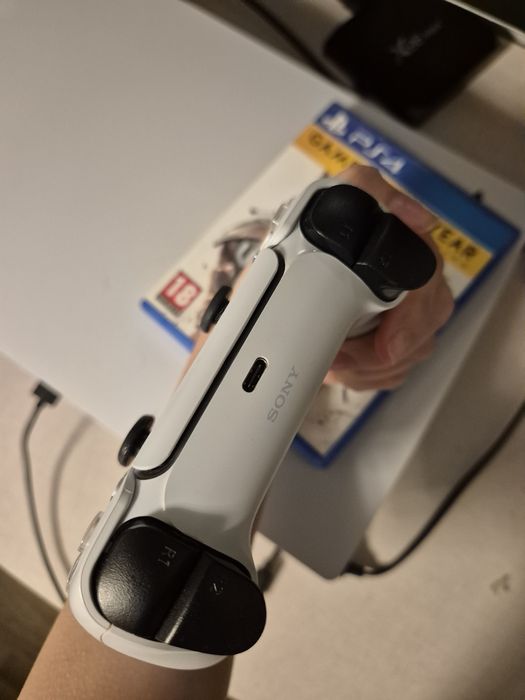 плейстешен 5 с телевизором Philips,  +андроид приставка X96maxplus