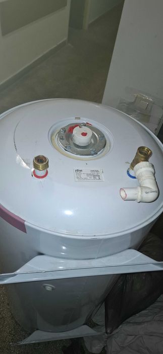 VAND Boiler termoelectric Ferroli Calypso 200 VMT 200 l 2400 W