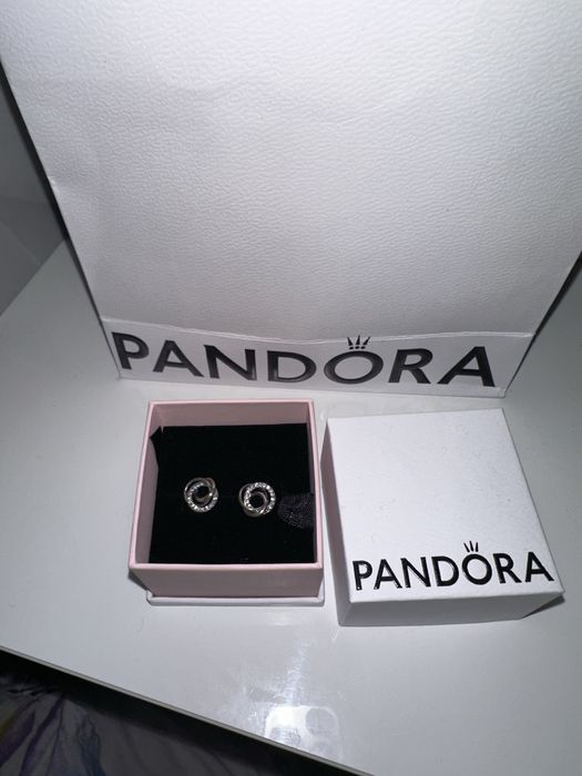 Pandora обеци- Бъди до мен