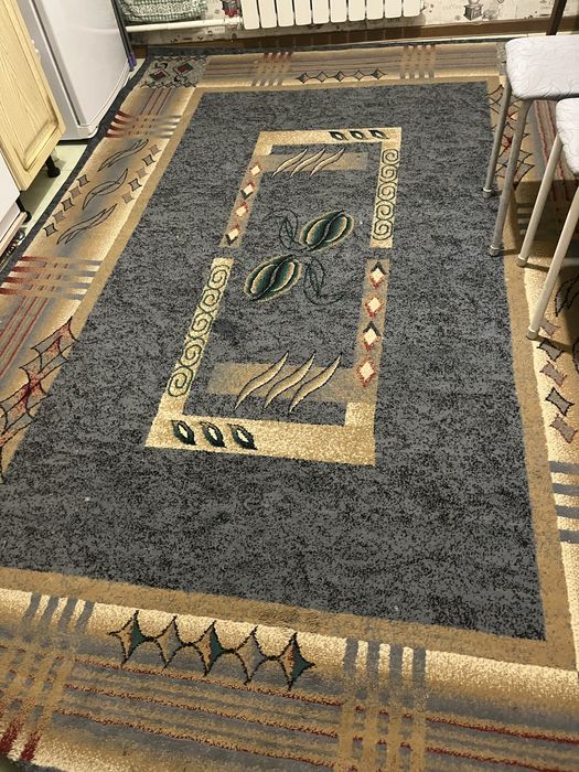 Ковер 10 тыс состояние отличное