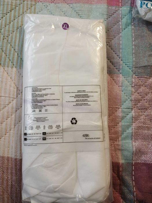 Защитни костюми за медицински, агротехнически и други цели