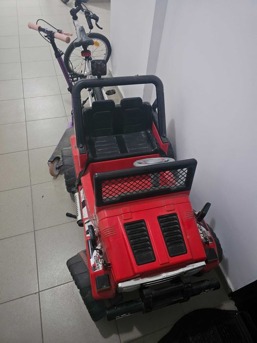 Masinuta electrica copii cu telecomanda