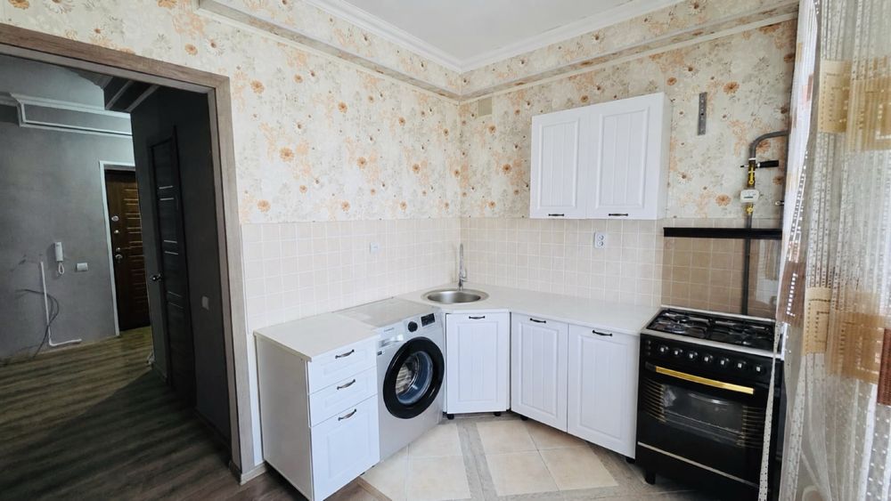 Продается 2-х комн кв в центре Хромтау