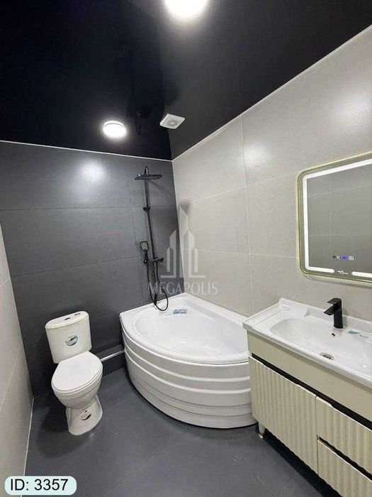 sharq 1 tarafda 3 xona tayyor kvartira sotiladi №3357