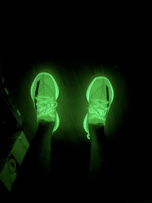Adidasi Yeezy 350 V2 Glow Green / Premium