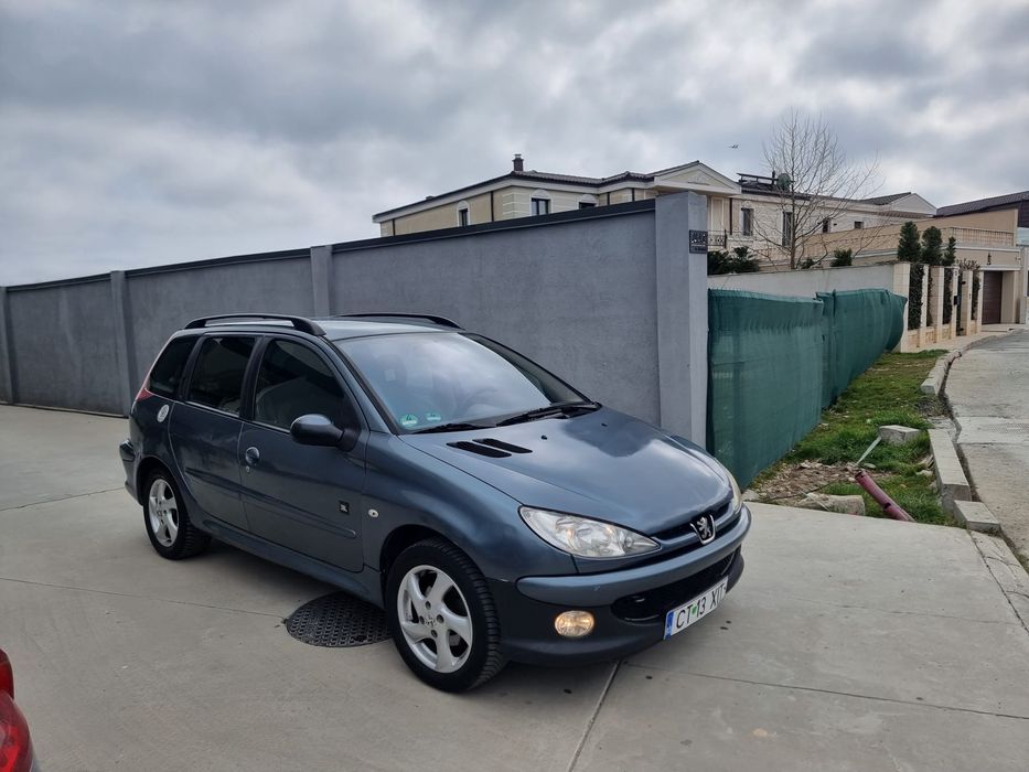 Vand Peugeot 206 motor 1.6 Dissel pret 1250 Euro