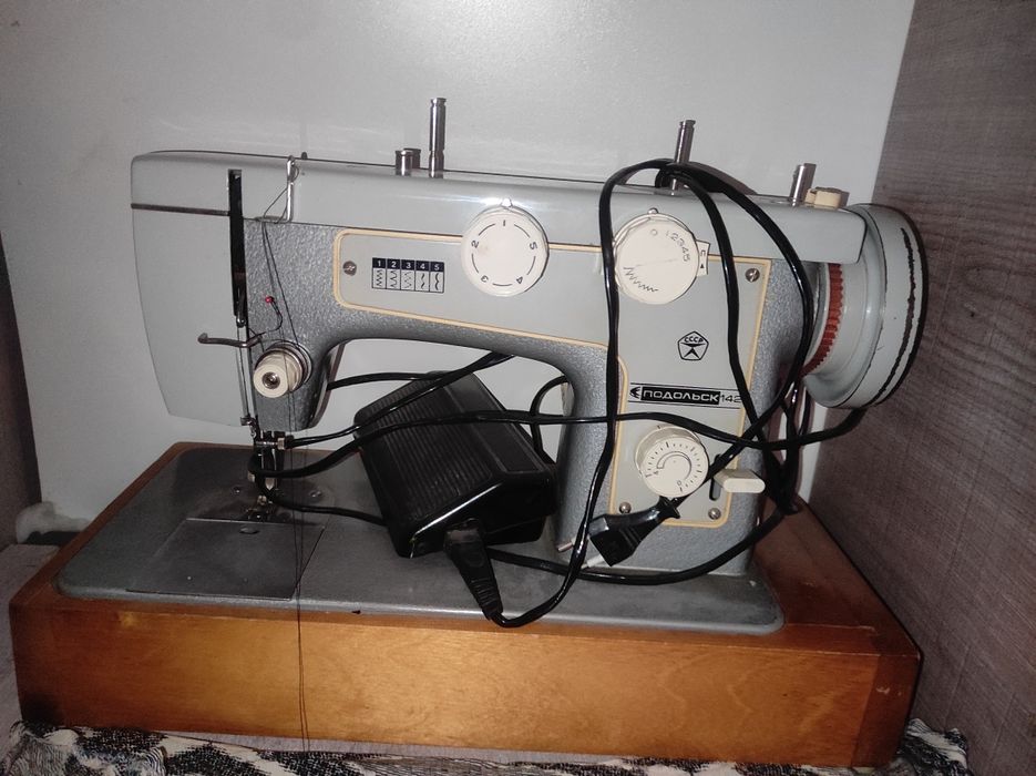 tikuv mashinasi sotiladi