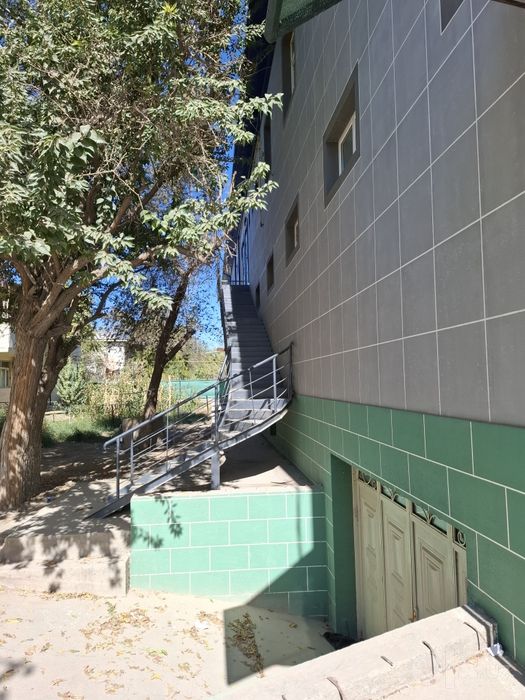 Ofes uchun xona ijaraga beriladi Urganch shahar eski Nargiz kafe yoni