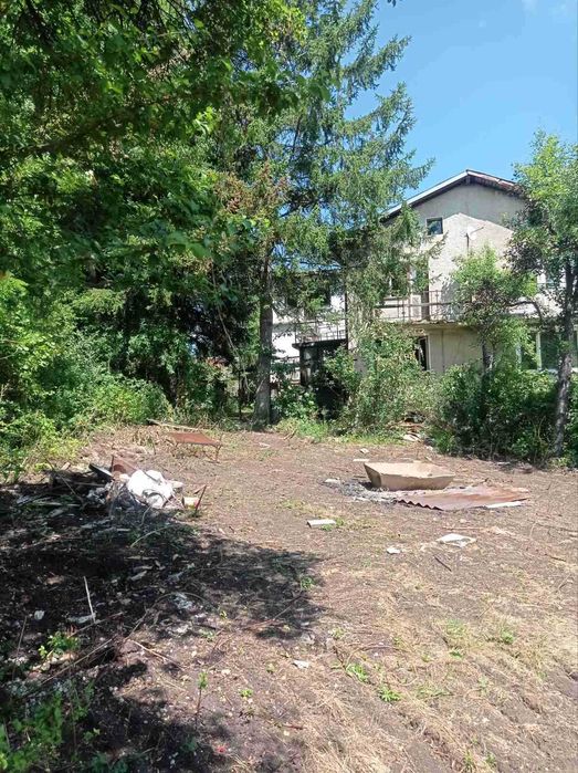 Продавам къща в град Банкя