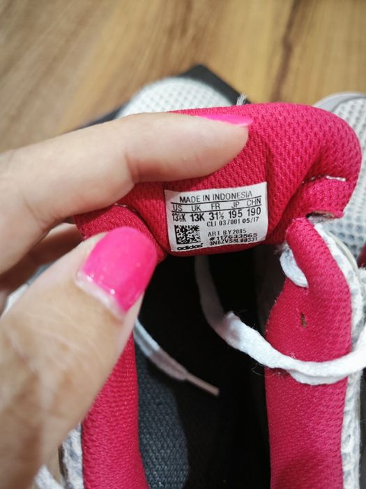 Маратонки Адидас. Номер 31 и 1/2