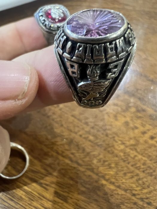 Кольца кубки . Одно 10к с серебром .