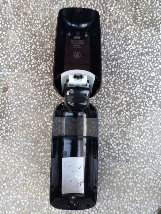 Dispenser gel de dus/sapun