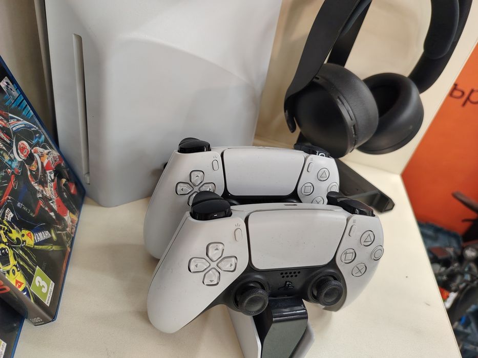 Хб! Конзола Sony PlayStation 5 Slim  12 игри 2 контролера и слушалки