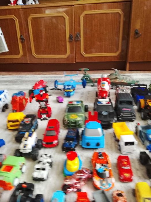 Продам детские игрушки