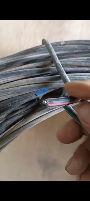 Продам кабель электрический  на 380 вольт,аллюминевый.