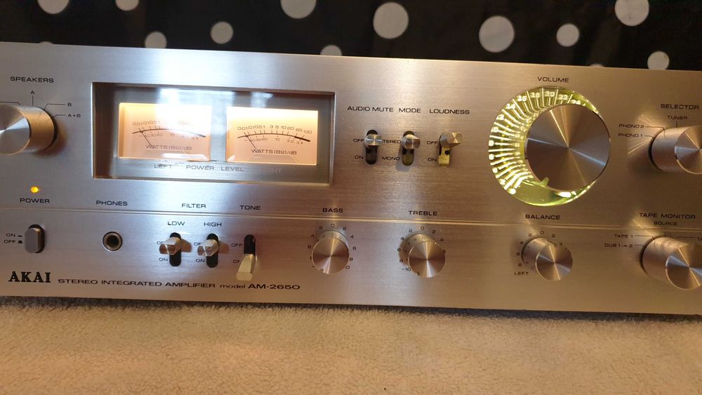 amplificator akai am2650