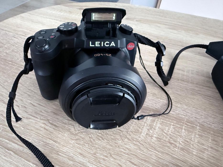 Cameră foto Dslr LEICA V-Lux (Typ 114)
