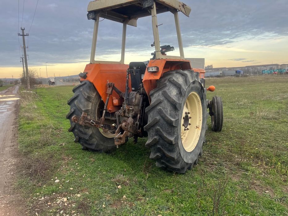Tractor   85 cp cutie viteze cu 2 manete