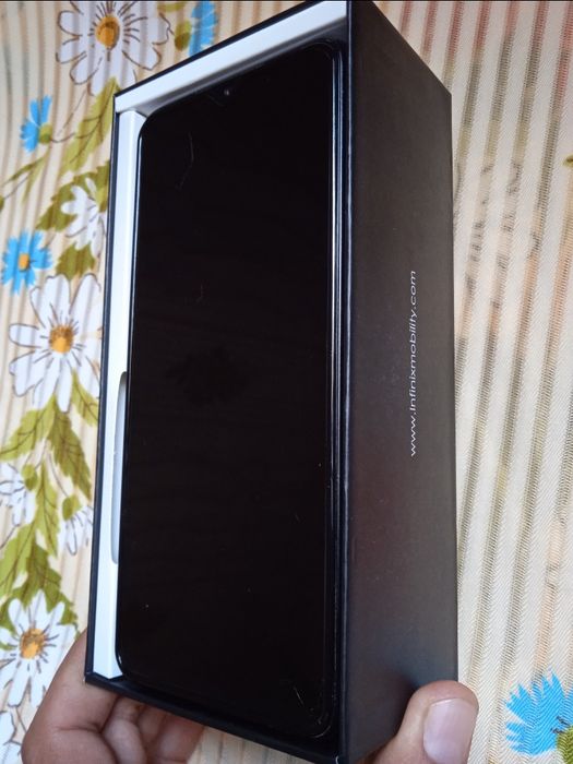Infinix Yangi telefon